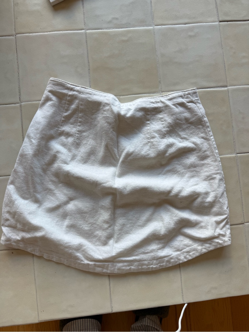 White Abercrombie skirt